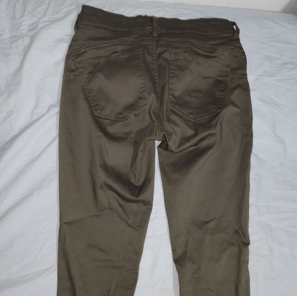 Olive Green Jeggings - Picture 2 of 2